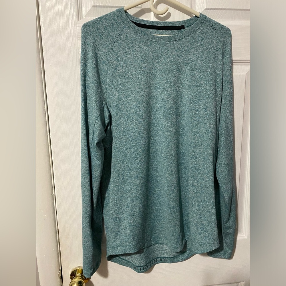 Mens lululemon long sleeve shirt size large